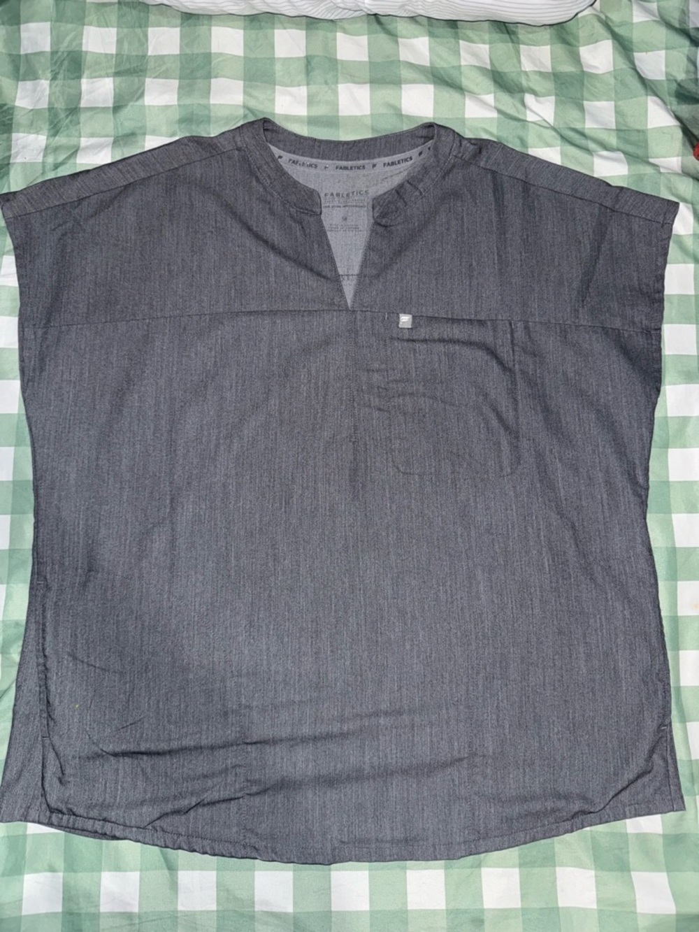 Fabletics Women’s Charcoal Split-Neck Short Sleeve Scrub Top